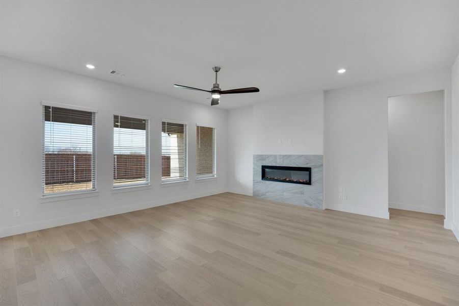 Spacious, unfurnished interior of a new home in Westside Preserve, Midlothian (Image 14).