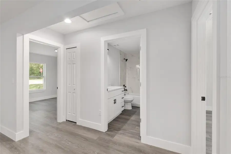 Image 41 of a home in .