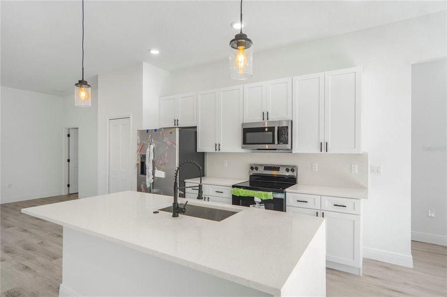 Furnished interior view inside a new home in , Dunnellon (Image 16).