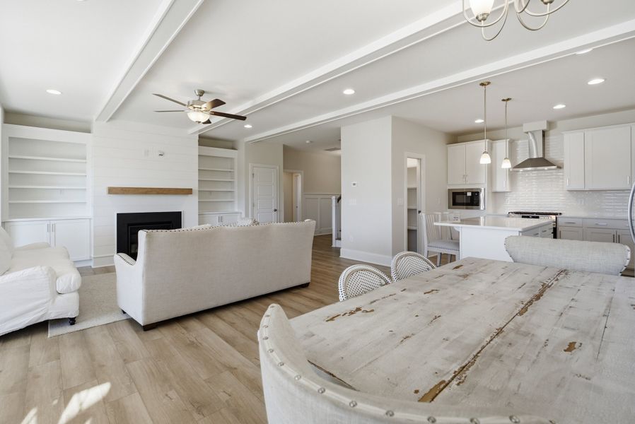 Furnished interior view inside a new home in Sidbury Landing, Wilmington (Image 13).