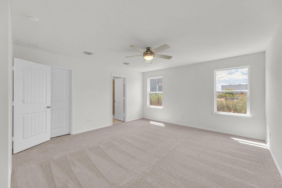 Spacious, unfurnished interior of a new home in Mustang Valley, Manor (Image 30).