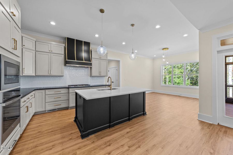 35-web-or-mls-VB4A8097