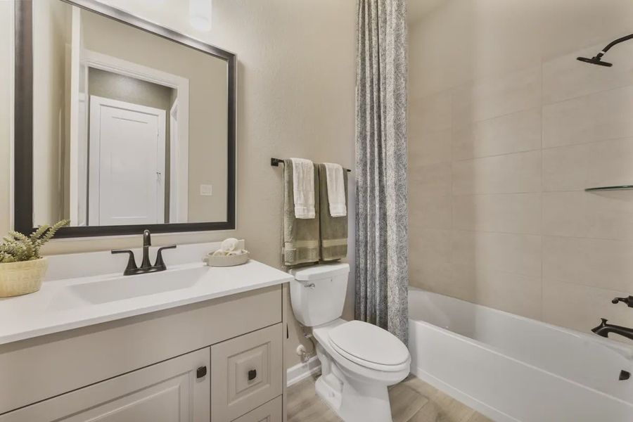 Representative furnished interior of a home built from the Lynnbrook by Chesmar Homes in The Woodlands Hills, Willis (Image 14). Representative furnished interior of a home built from the Lynnbrook by Chesmar Homes in The Woodlands Hills, Willis (Image 14).