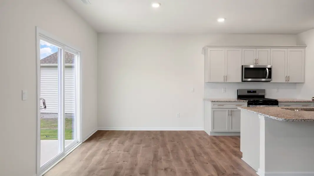 Spacious, unfurnished interior of a new home in The Reserve at Prestleigh, Wake Forest (Image 20).