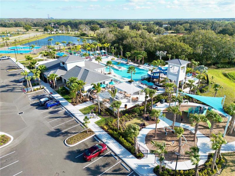 Community amenities in , Parrish (Image 25).