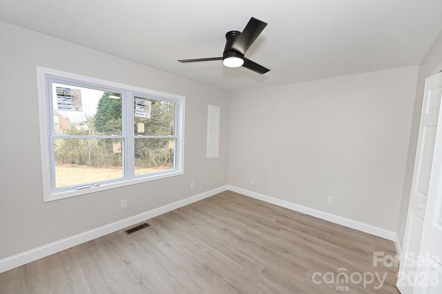 Spacious, unfurnished interior of a new home in , Granite Falls (Image 37).