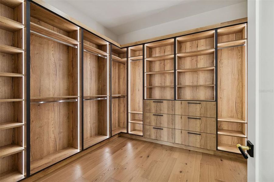 Image 40 of a home in .