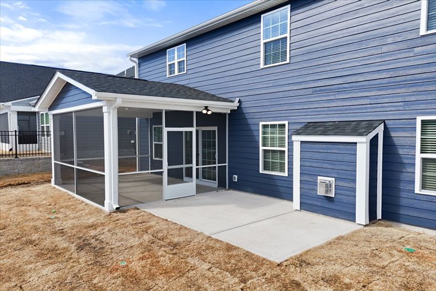 Exterior details and patio area of a home in Linden Park, Duncan (Image 2). Exterior details and patio area of a home in Linden Park, Duncan (Image 2).