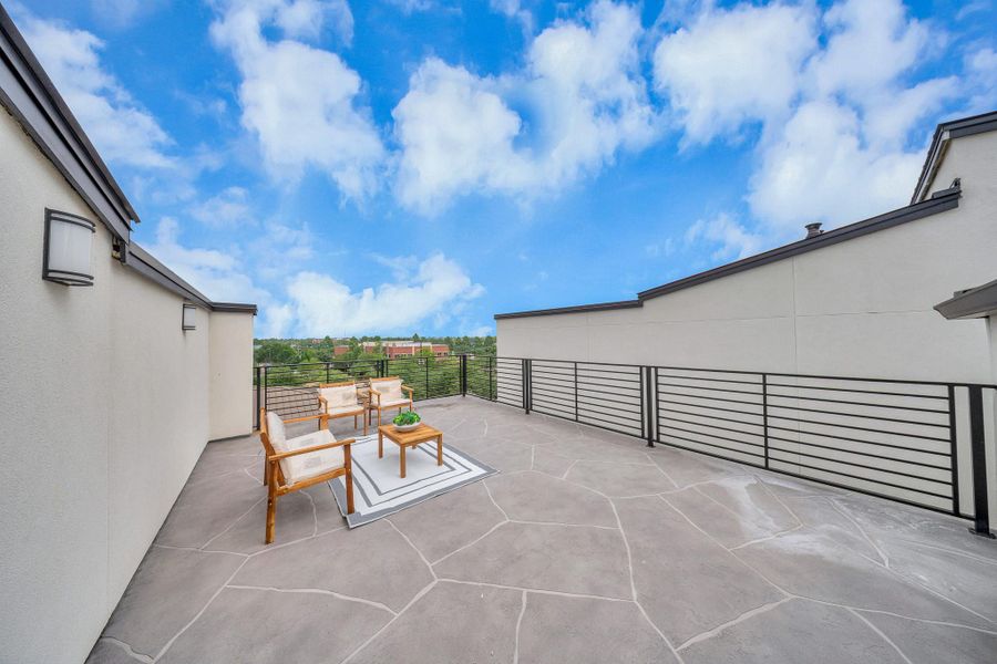 Exterior details and patio area of a home in Lake Pointe, Sugar Land (Image 30). Exterior details and patio area of a home in Lake Pointe, Sugar Land (Image 30).