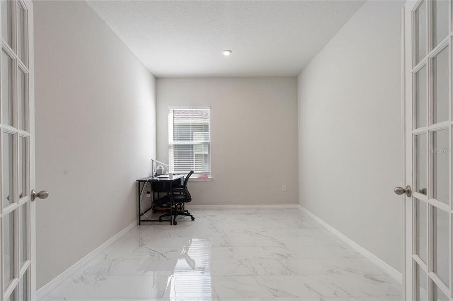 Spacious, unfurnished interior of a new home in , Wesley Chapel (Image 23).