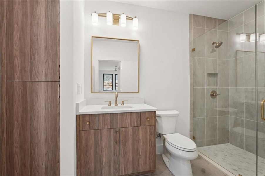 Furnished interior view inside a new home in , Roswell (Image 48).