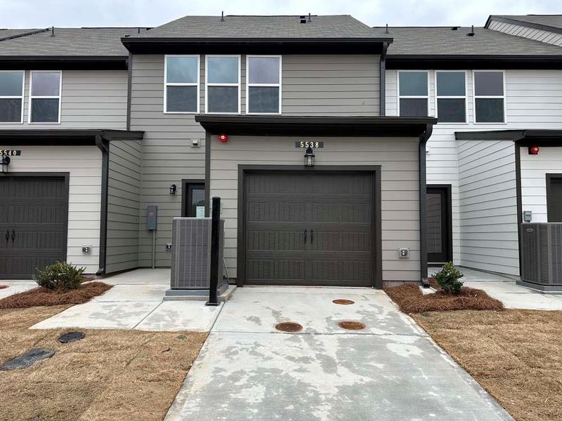Image 22 of a home in Laurelwood. Image 22 of a home in Laurelwood.