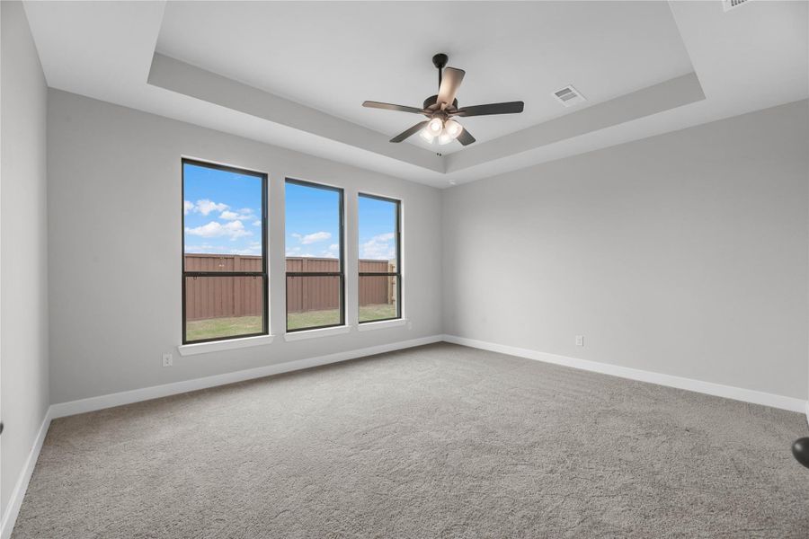 Representative image. Features, specifications, selections and colors may vary.