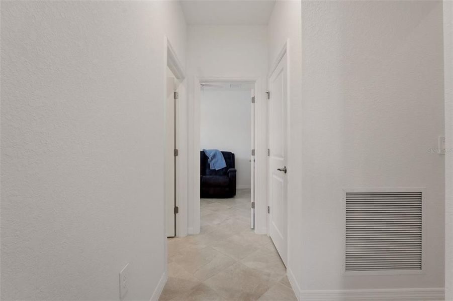 Spacious, unfurnished interior of a new home in , Port Charlotte (Image 21).