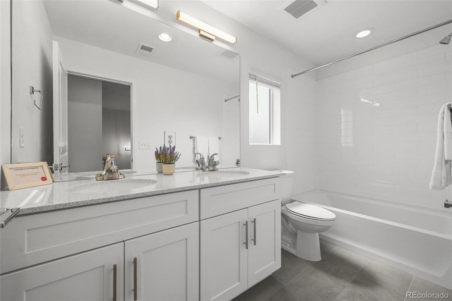 Furnished interior view inside a new home in , Aurora (Image 10).