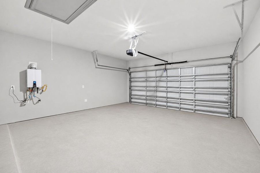 Spacious, unfurnished interior of a new home in Grand Magnolia, Magnolia (Image 32). Spacious, unfurnished interior of a new home in Grand Magnolia, Magnolia (Image 32).