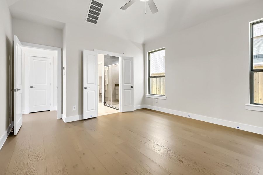 Plan 1450 Representative Photo - Main Bedroom Plan 1450 Representative Photo - Main Bedroom