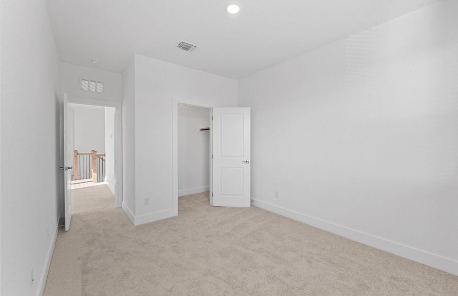 Spacious, unfurnished interior of a new home in Northpoint at Old Settlers, Round Rock (Image 29).
