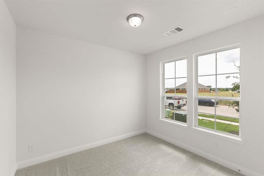 13-1020-wheatland-way-justin-tx-bedroom-front-windows-timberbrook 13-1020-wheatland-way-justin-tx-bedroom-front-windows-timberbrook
