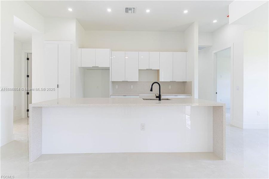 Image 25 of a home in .