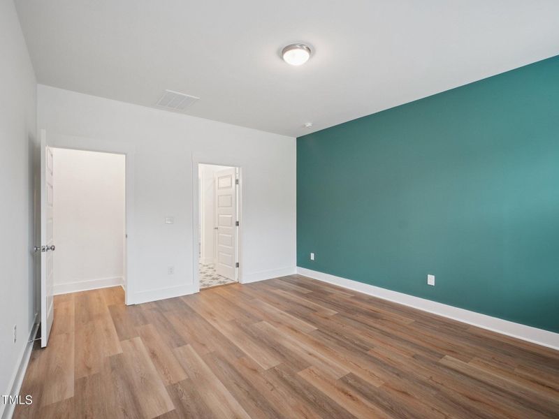 26-web-or-mls-Big Bradley Dr-L1209-024