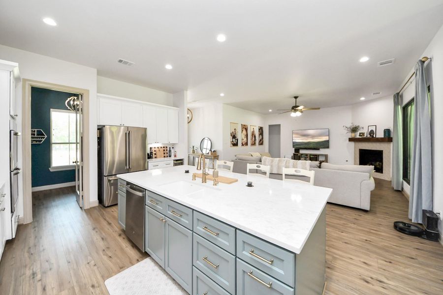 Furnished interior view inside a new home in , Magnolia (Image 31).