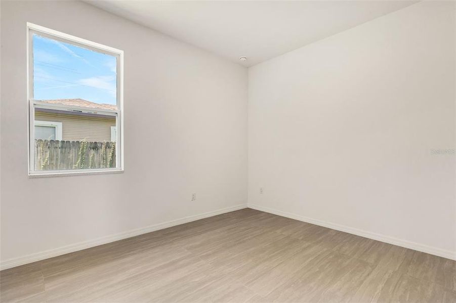 Spacious, unfurnished interior of a new home in , Tampa (Image 58).