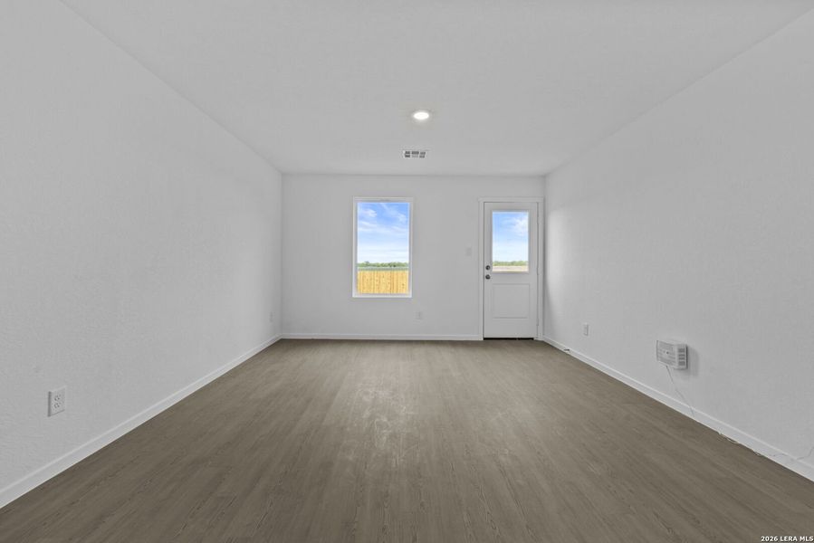 Spacious, unfurnished interior of a new home in Spring Grove, San Antonio (Image 18). Spacious, unfurnished interior of a new home in Spring Grove, San Antonio (Image 18).