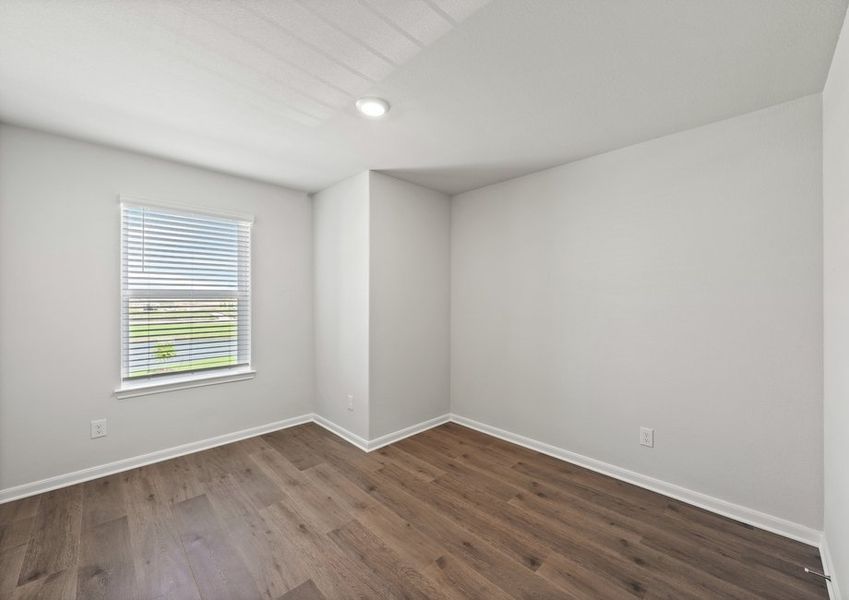 The secondary bedrooms are the perfect space for children's bedrooms or guest rooms. The secondary bedrooms are the perfect space for children's bedrooms or guest rooms.