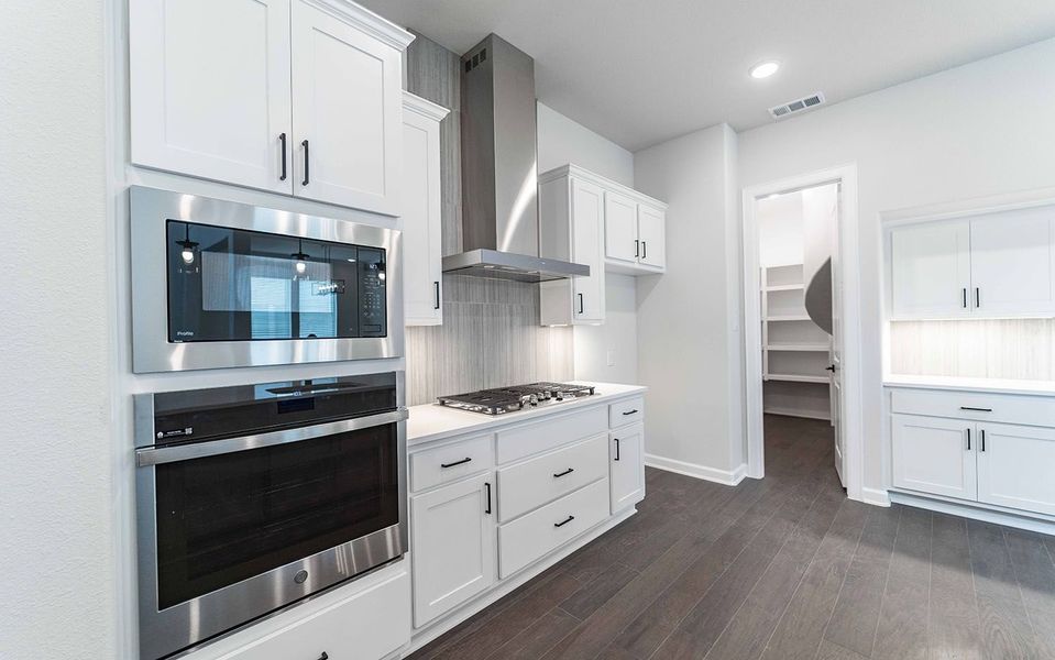 Furnished interior view inside a new home in Heath Golf & Yacht Club, Heath (Image 7). Furnished interior view inside a new home in Heath Golf & Yacht Club, Heath (Image 7).