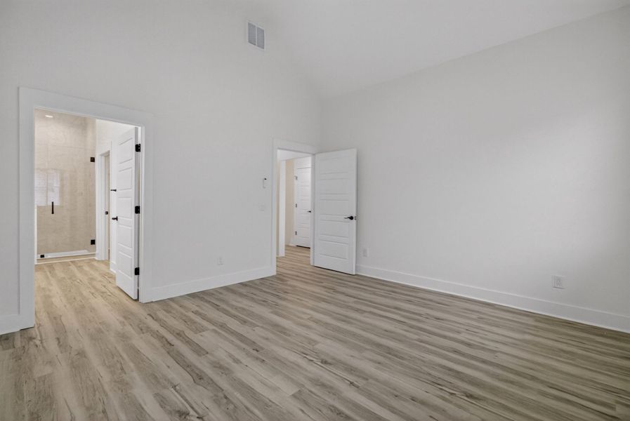 Spacious, unfurnished interior of a new home in , Huger (Image 22). Spacious, unfurnished interior of a new home in , Huger (Image 22).