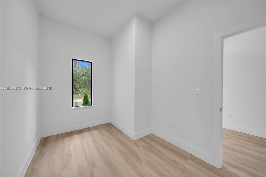 Spacious, unfurnished interior of a new home in , North Port (Image 18).
