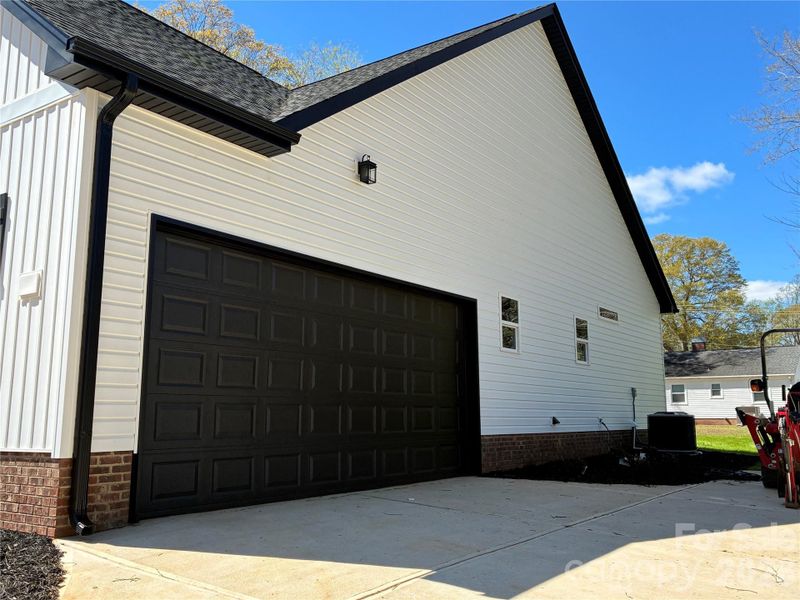 Exterior details and patio area of a home in , Rock Hill (Image 20).