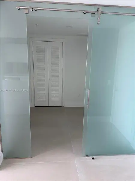 Spacious, unfurnished interior of a new home in , Hallandale Beach (Image 21).