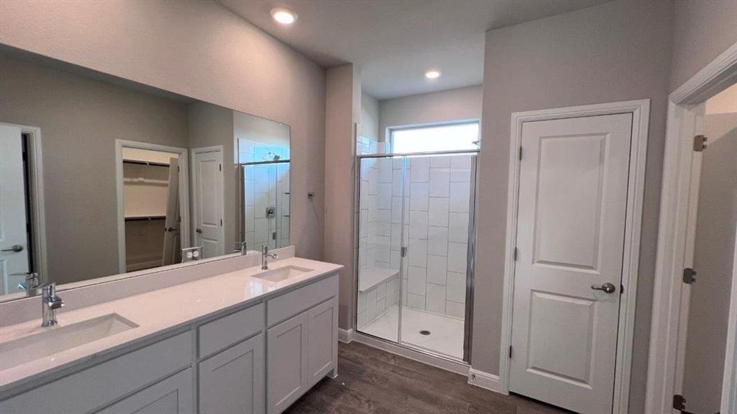 Furnished interior view inside a new home in Bluestem, Rhome (Image 8).