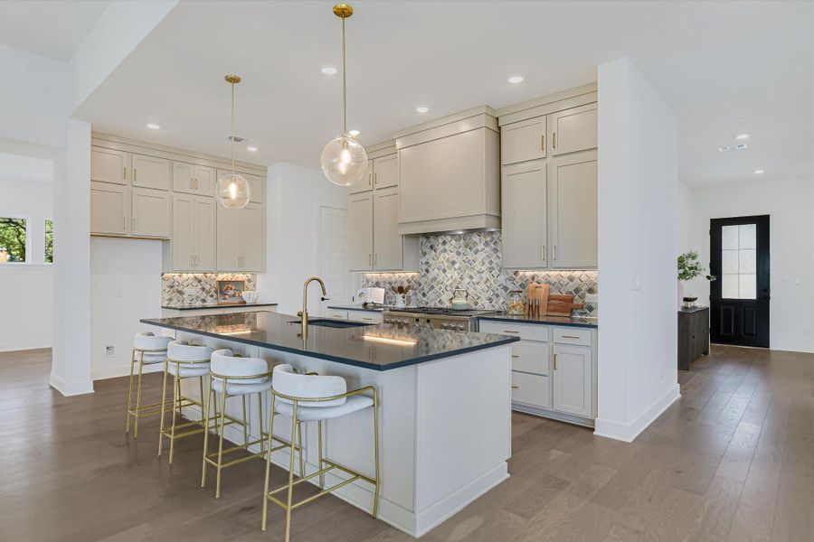 Kitchen - Foyer (Staged)