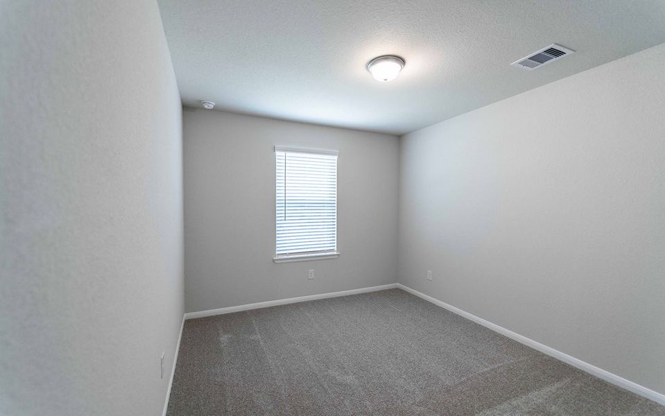 Spacious, unfurnished interior of a new home in Canterra Creek, Rosharon (Image 19).