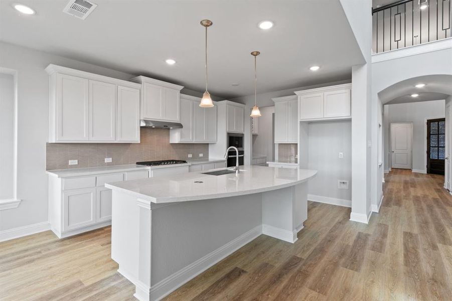 DAL_South Pointe_Lockhart II_ 2113 Birch Street (10) DAL_South Pointe_Lockhart II_ 2113 Birch Street (10)