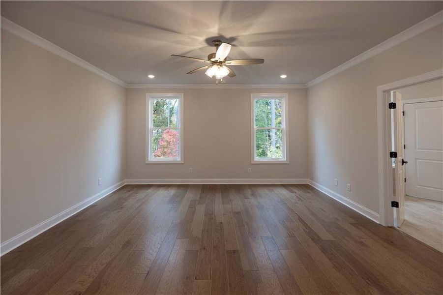 Spacious, unfurnished interior of a new home in Ward's Crossing Townhomes, Johns Creek (Image 39).
