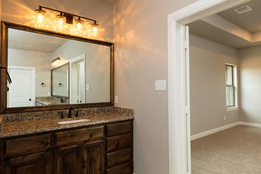 Representative furnished interior of a home built from the The Sydney by Doug Parr Custom Homes in Honeysuckle Ranch, Paradise (Image 14).