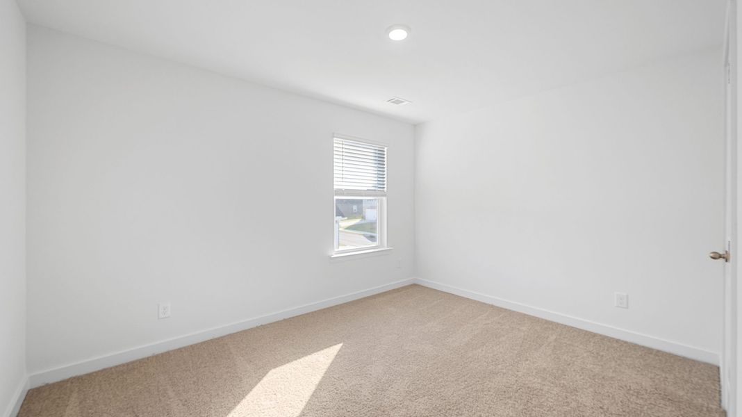 Spacious, unfurnished interior of a new home in Hawks Landing, Apison (Image 26).
