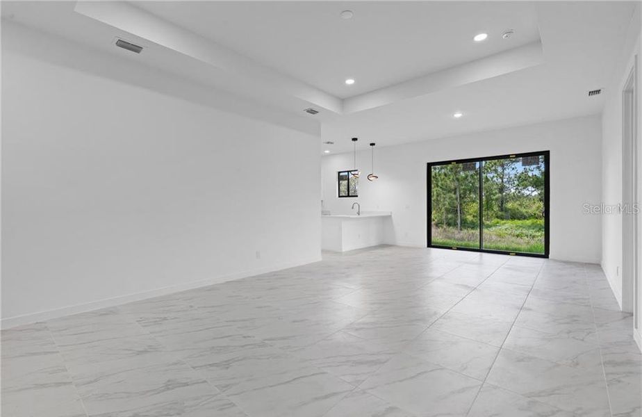 Spacious, unfurnished interior of a new home in , Lehigh Acres (Image 25).