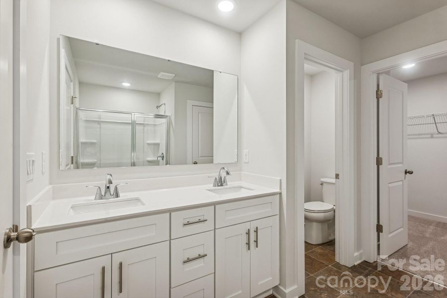 Furnished interior view inside a new home in Carpenter Farms, Lincolnton (Image 5).