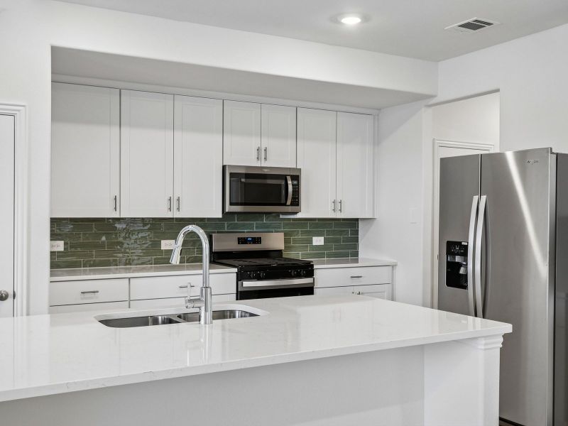 Furnished interior view inside a new home in Oak Ridge Park, Corinth (Image 4).