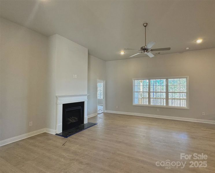 Spacious, unfurnished interior of a new home in Lauren Pines, York (Image 10).