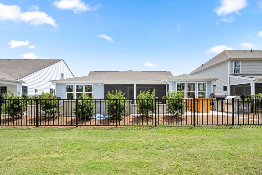 Community amenities associated with the Stellar by Del Webb in Del Webb Point Hope, Charleston (Image 49).