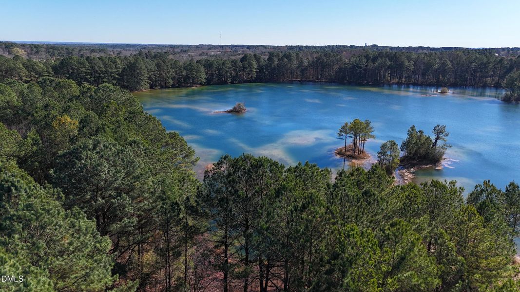 dji_fly_20251126_215742_0168_17643658560