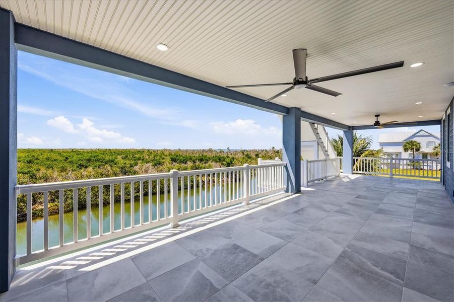 Exterior details and patio area of a home in , Placida (Image 30).