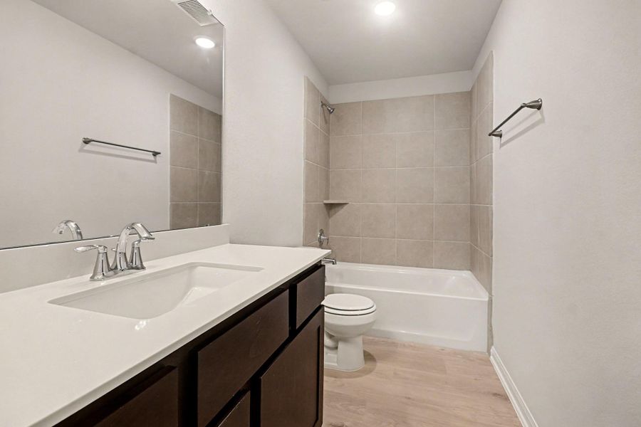 Furnished interior view inside a new home in , Bay City (Image 4).