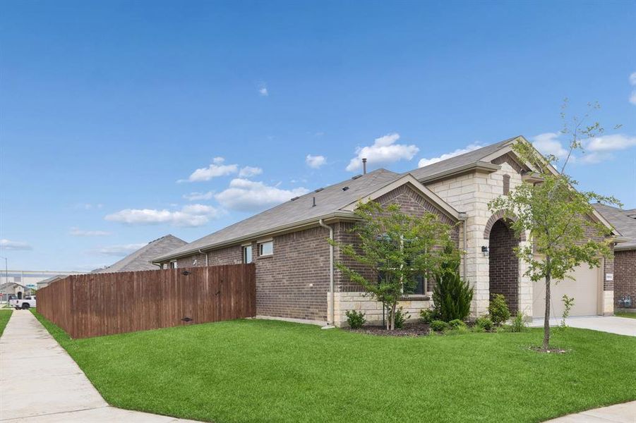 Exterior details and patio area of a home in , Fort Worth (Image 22).